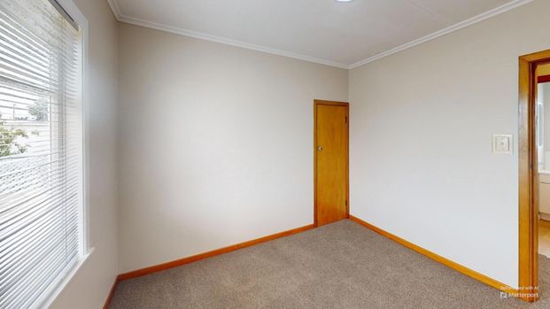 Springvale - 3 Bedrooms - Photo 1