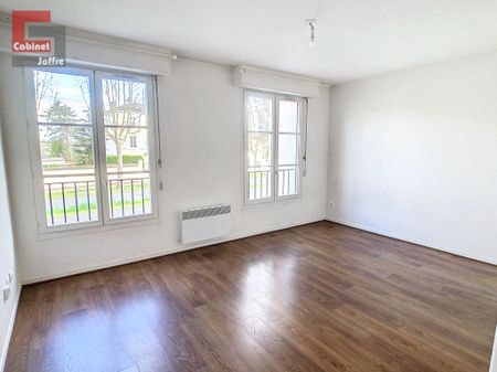 Location Appartement 1 pièce 28m² FONTAINEBLEAU 77300 - Photo 2