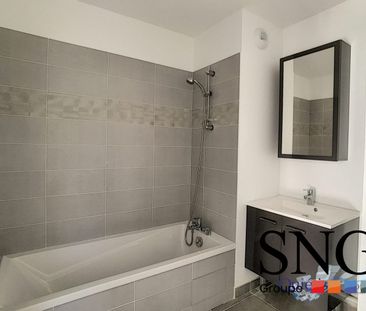 T3 AVEC TERRASSE, JARDIN ET DEUX PARKINGS - Photo 5