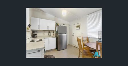 Charming Unit in the heart of Margate - Photo 2