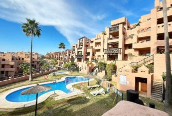 Ático de alquiler en San Luis de Sabinillas