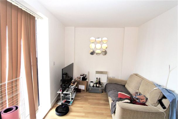 High Street, Southampton, SO14 - Photo 1