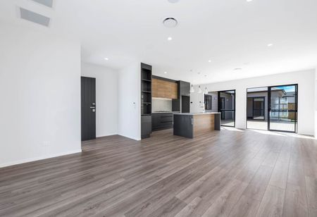 Modern Open-Plan Living - Perfect for Families - Photo 4