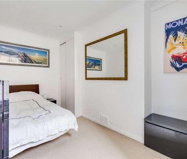 Fulham Road, London, SW6 - Photo 2