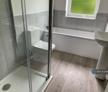 3 bedroom end of terrace house to rent - Photo 6