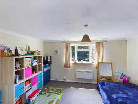 2 bedroom maisonette to rent - Photo 4