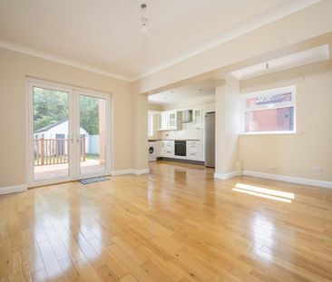 44 Upper Lisburn Road, Belfast, BT10 0AB - Photo 1