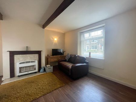 2 bedroom terraced house to rent - Photo 5