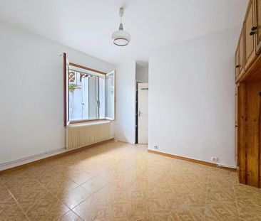 Location Appartement 2 pièces 46m² AGEN 47000 - Photo 2