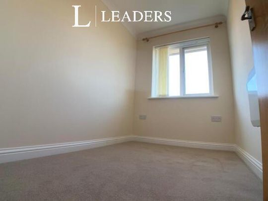 2 bedroom flat to rent Peterhouse Close, Peterborough - Photo 1