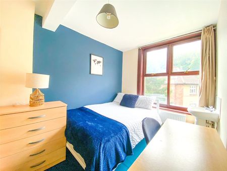 7 bedroom terraced house to rent - Photo 4