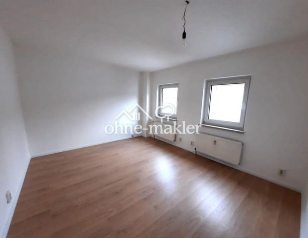 GROSSE 3 ZIMMER MAISONETTEWOHNUNG MIT EINBAUKÜCHE IM ZENTRUM VON MAGDEBURG - Foto 1
