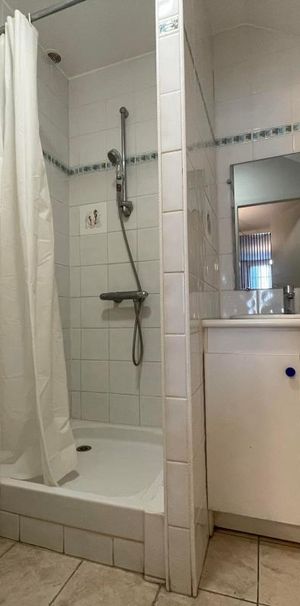 Location Appartement 1 pièce 19m² LA ROCHELLE 17000 - Photo 1