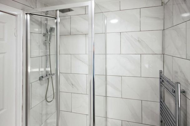 2 bedroom semi-detached house to rent - Photo 1