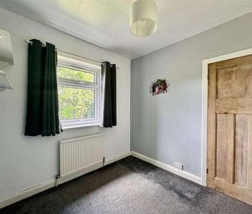 Long Grove Avenue, Huddersfield, HD5 - Photo 4