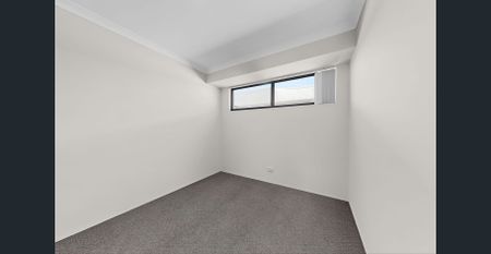 Charming 2 Bedroom Duplex in Tranquil Suburb of Hilbert - Photo 5