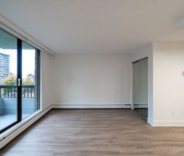 Barclay Towers - Photo 1