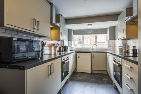 6 bedroom terraced house to rent - Photo 5