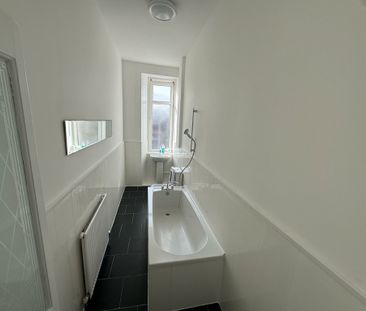 1 Bedroom Property To Rent - Photo 2