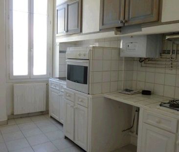 Appartement 3 pièces 58m2 MARSEILLE 6EME 738 euros - Photo 4