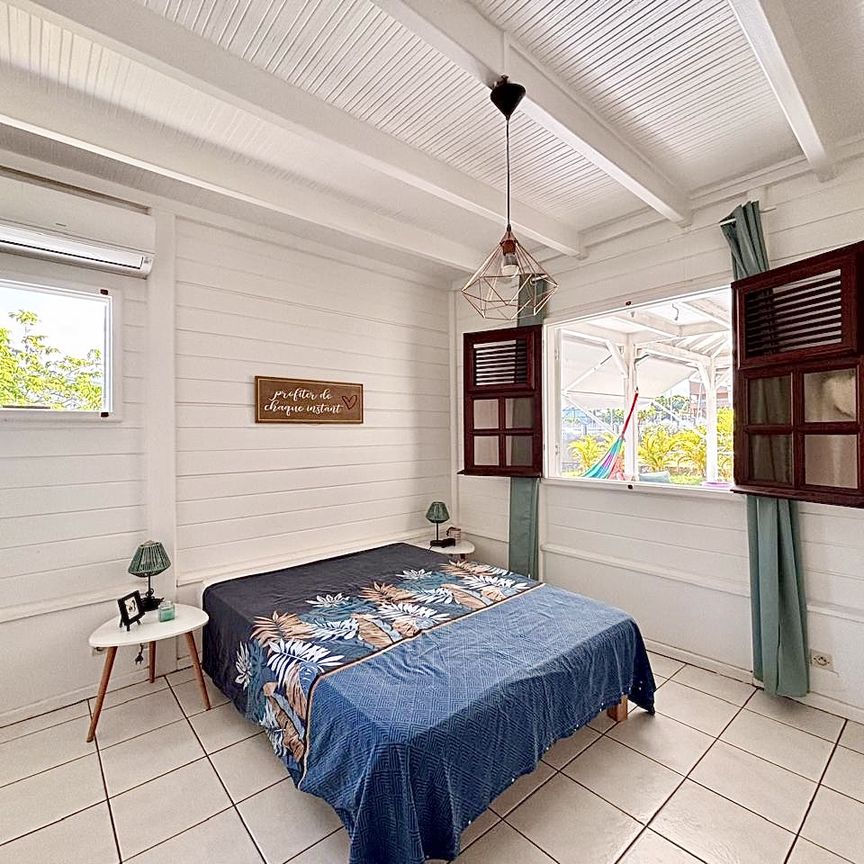 Location Maison 5 pièces 93m² PETIT BOURG 97170 - Photo 1