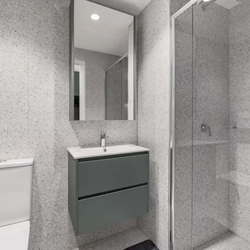 Luxury studio just 700m from Ashfield Station 208 is available soon - Photo 1