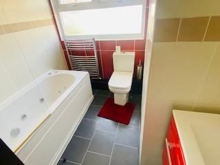 3 bedroom property to rent - Photo 2