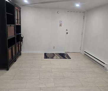 2 1/2 Iberville coin Hochelaga - Photo 4