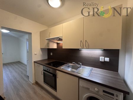 Pronájem bytu 1+kk 30 m² - Photo 2