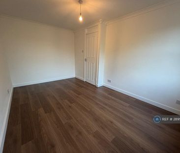 1 bedroom in a house share to rent - Photo 6
