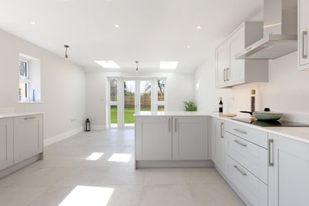 4 bedroom house to rent - Photo 3