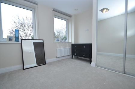 1 bedroom apartment - Photo 2