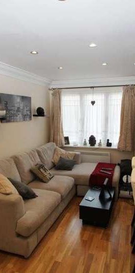 Woking, Surrey, GU22 - Photo 1