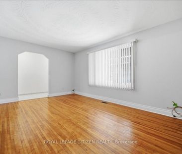 For Lease - 20 Dunsmore Gardens Unit# MAIN, Toronto, Ontario - Photo 3