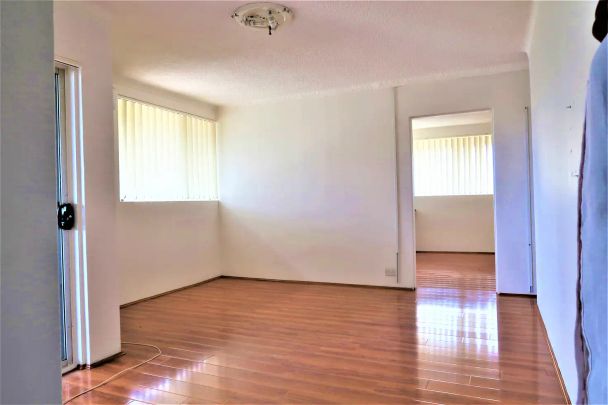 “DEPOSIT TAKEN” - Photo 1