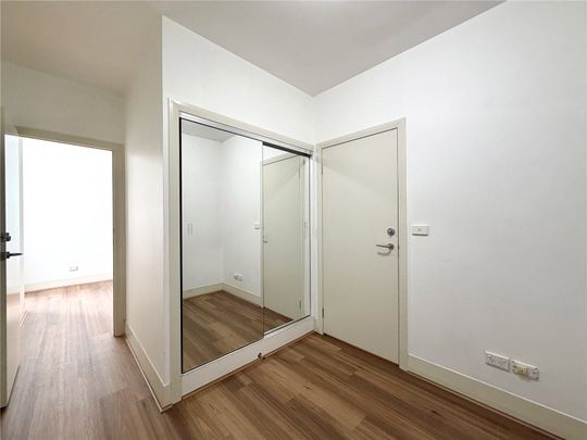 912/221 Sturt Street - Photo 1