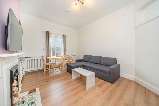 Edith Villas, West Kensington, W14 - Photo 1