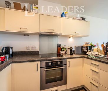 1 bedroom flat to rent - Photo 6