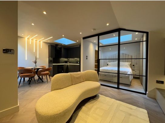 1 Bed Semi-Detached House, Penywern Road, SW5 - Photo 1