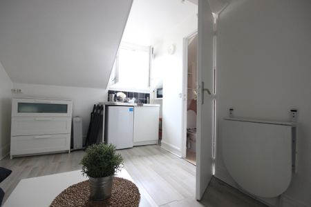 Location Appartement 1 pièce 12m² - Photo 4