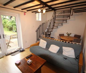 2 bedroom end of terrace house to rent - Photo 5