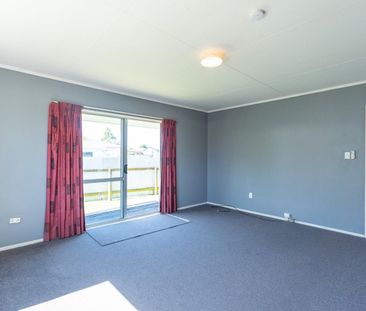 115 Sherwill Street West - Photo 2