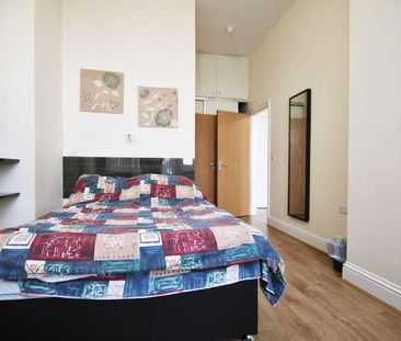 Ocean Apartments, St. Helens Parade, Southsea, PO4 - Photo 6