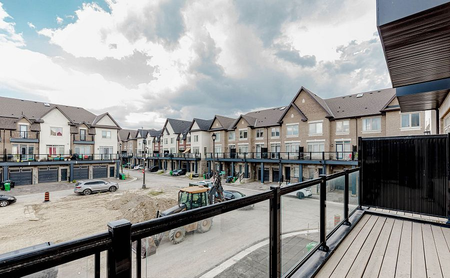 For Lease - 6 JOSEPH HALBERT Place, Caledon, Ontario - Photo 2