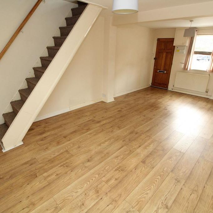 2 bedroom terraced house to rent - Photo 1