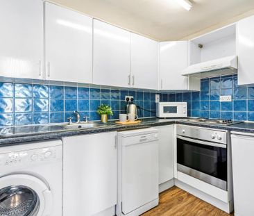 1 bedroom flat to rent - Photo 4