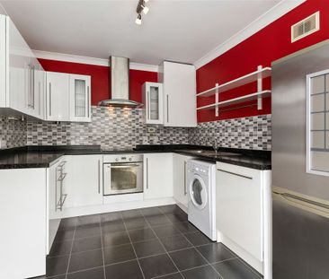 10 Fey Yerra, Leopardstown Road, Foxrock, Dublin 18 - Photo 5