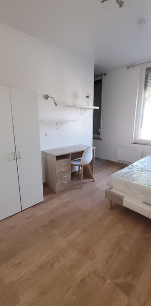 Location Appartement 1 pièce 18m² MAUBEUGE 59600 - Photo 1