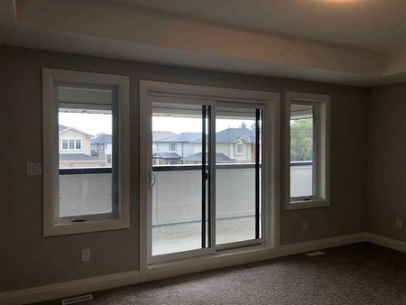 For Lease - 1360 John Kenney Drive, London North, Ontario - Photo 2