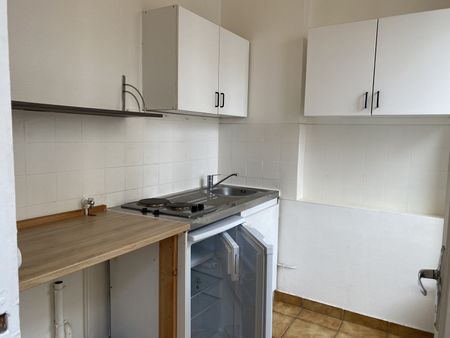 STUDIO - LYON 6ème - Photo 3